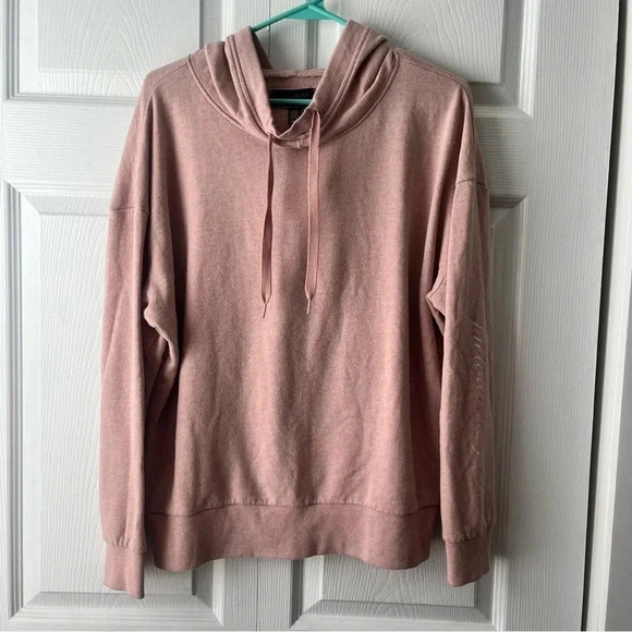 Victoria’s Secret Essential pullover hoodie Lg - Picture 1 of 4